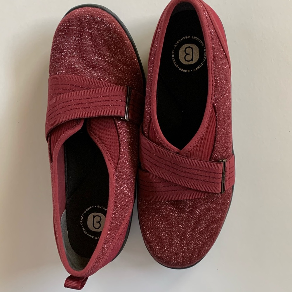 BZEES size 8 WIDE
